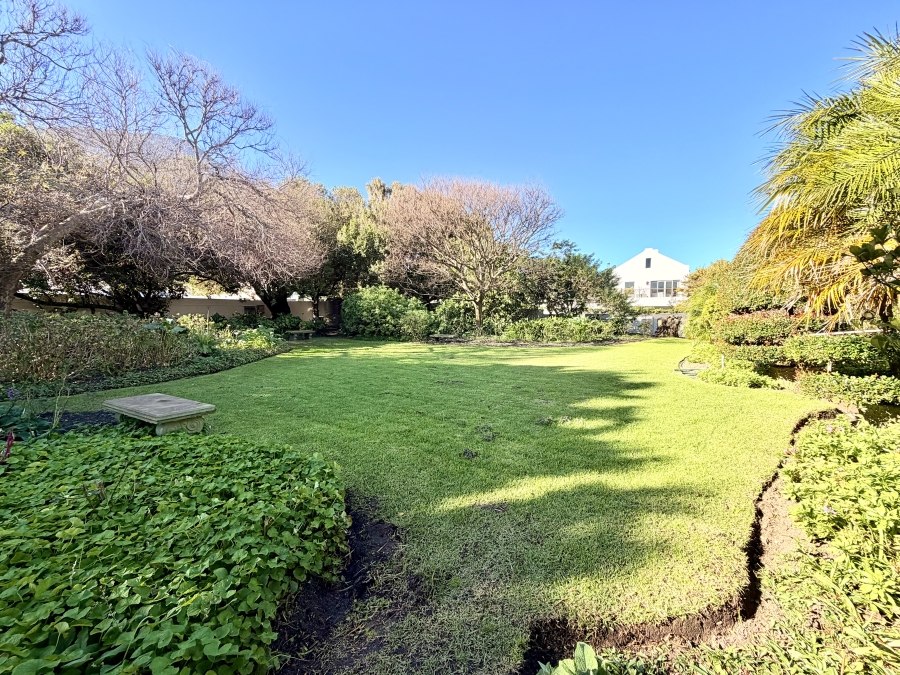 4 Bedroom Property for Sale in Voelklip Western Cape
